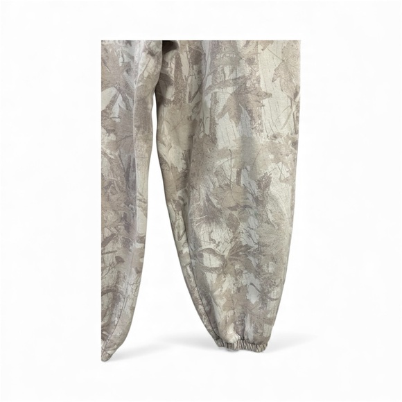 Hollister Beige Camo Joggers - Picture 3 of 5